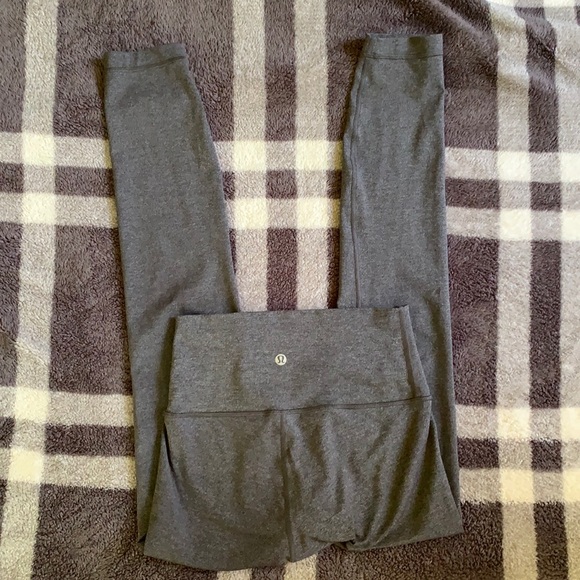 Lululemon Heathered Black Wunder Unders - Picture 1 of 3